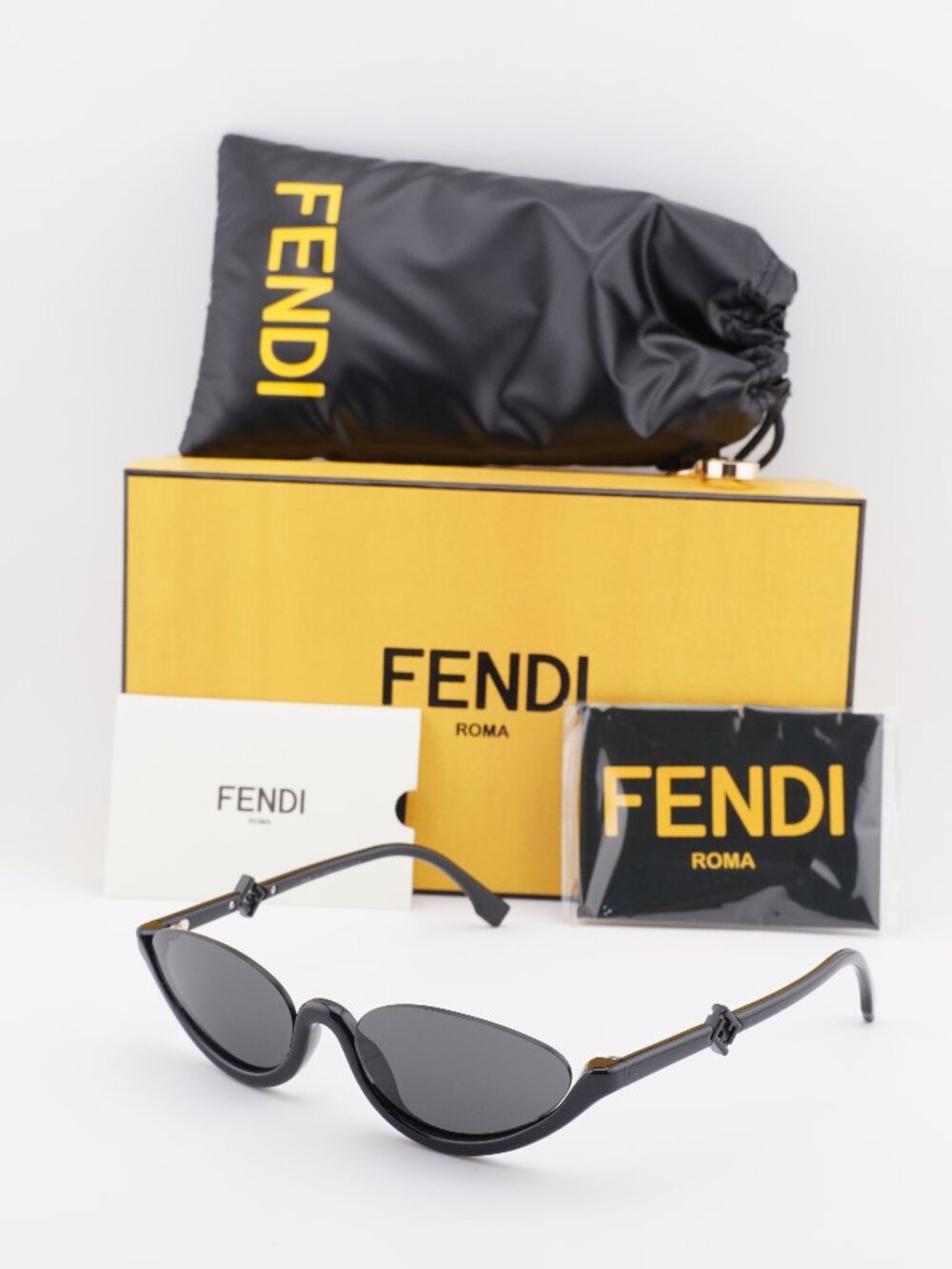 Fendi FE40178U 01A Cat Eye Sunglasses - Shiny Black / Smoke